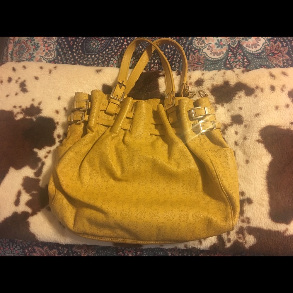 Michael Kors Bag.